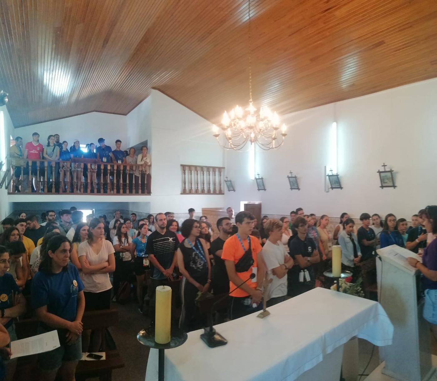 Oración de la mañana en Capilla de Pousadas Vedras