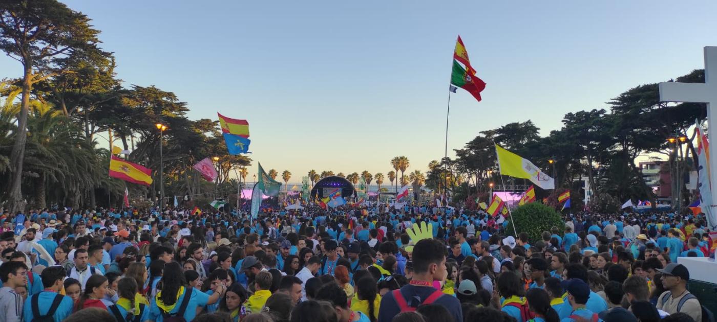 Los jóvenes malagueños viven un emocionante encuentro de peregrinos españoles
