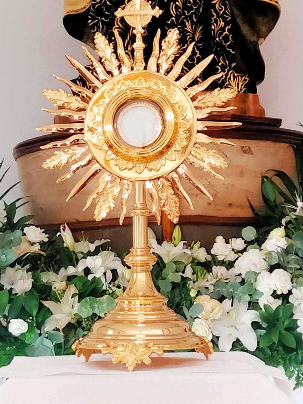 Se cumplen tres meses de adoración perpetua en la capilla de Huelin