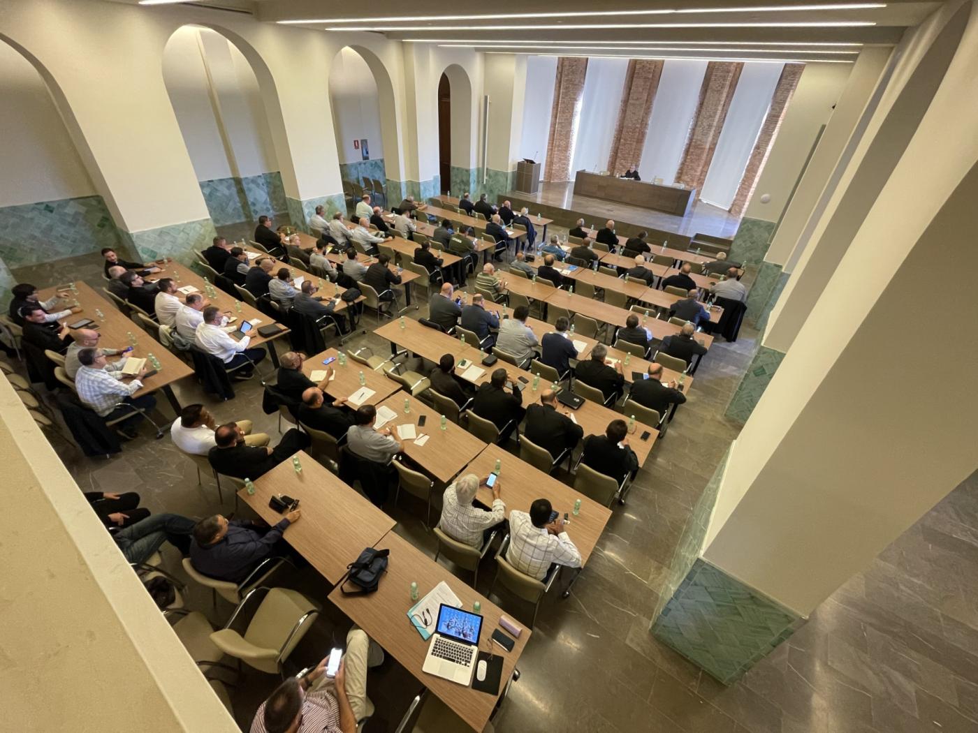 Mons. Argüello: «En el cambio de época se remueven los pilares de lo humano»