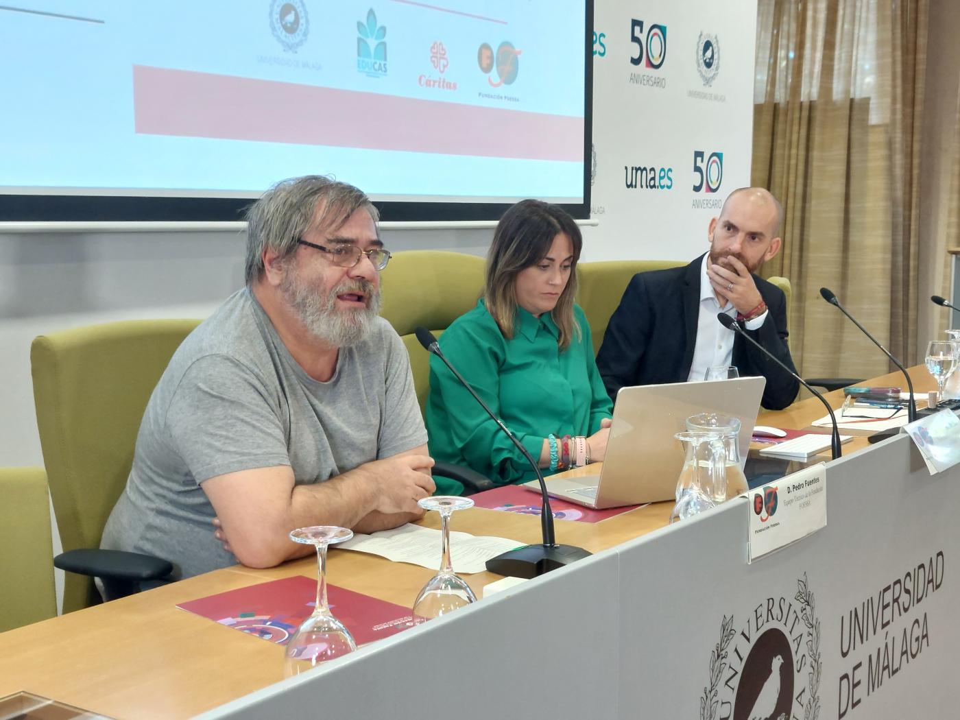El informe de la Fundación FOESSA y la Universidad de Málaga reclama escuchar las voces olvidadas de la barriada de Los Asperones