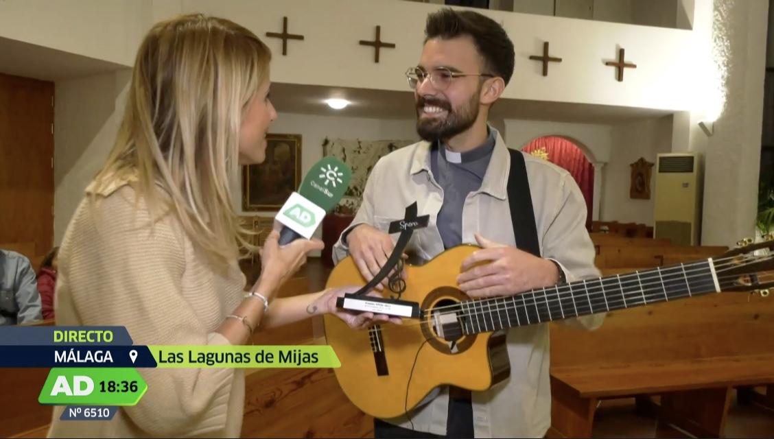 El sacerdote y músico Juan Baena, en Andalucía Directo