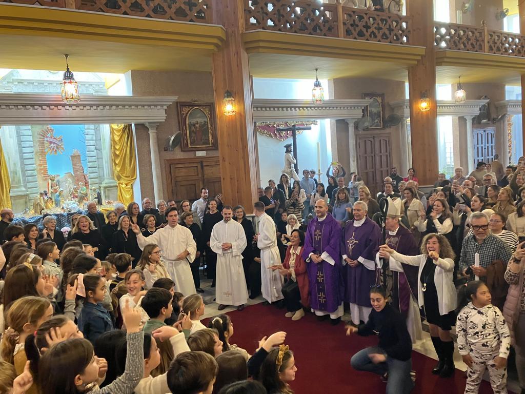 «Somos una comunidad acogedora que vive la alegría de la fe»