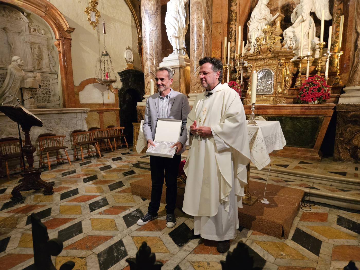 Pedro Jiménez, jefe de informativos de Canal Málaga recibió el premio Cardenal Herrera en nombre de la emisora