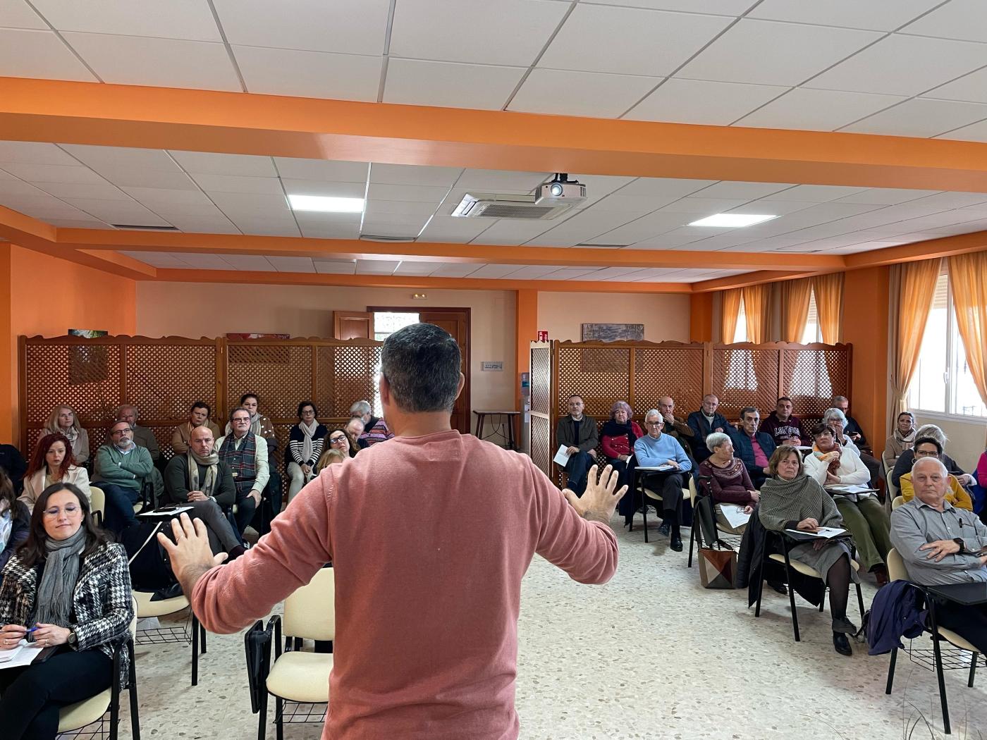 Monitores y profesores de la Escuela Teológica se ponen al día