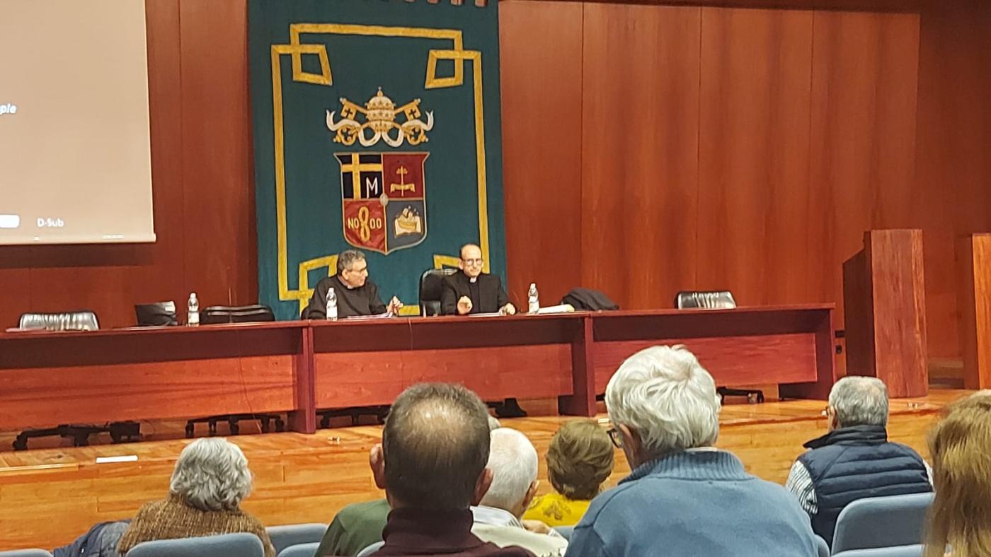 El delegado de Liturgia de Málaga ha participado en las Jornadas Diocesanas de Sevilla