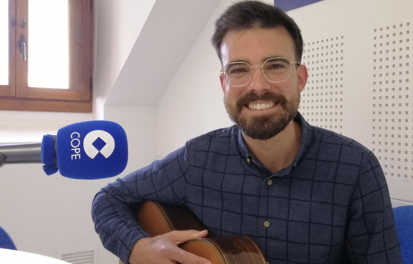 Nos rezamos cantando, con Juan Baena