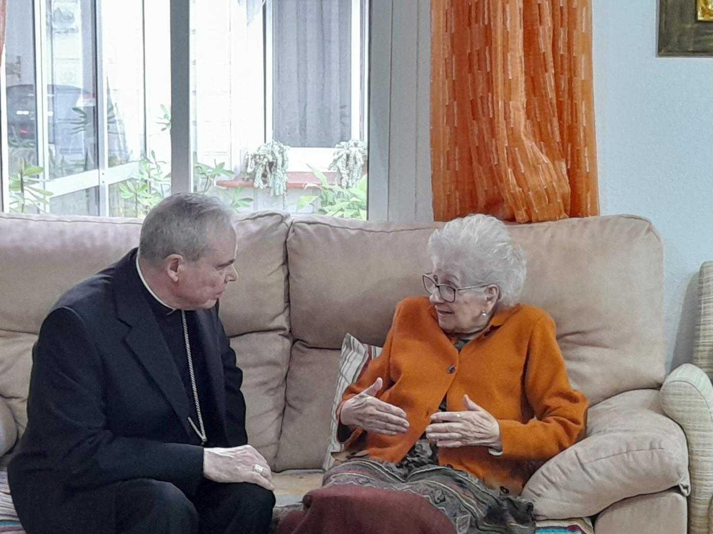 El Obispo de Málaga quiere enviar un saludo a los enfermos