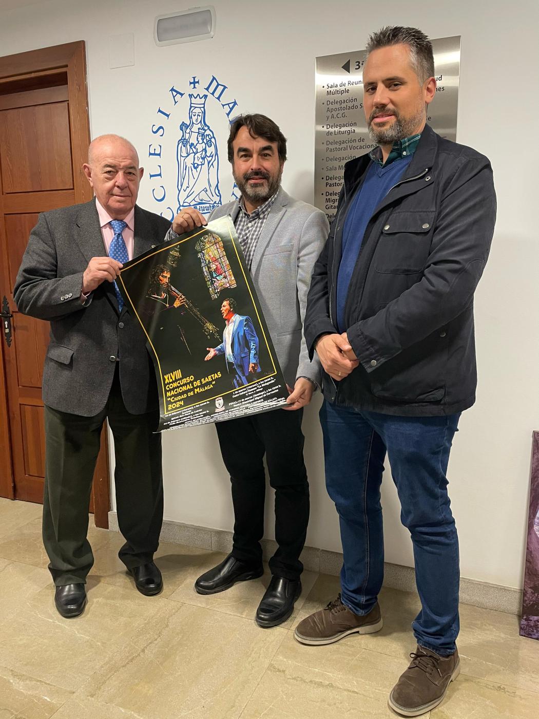 Francisco Márquez y José María Vera, junto a Antonio Márquez, tras la grabación del podcast // E. LLAMAS