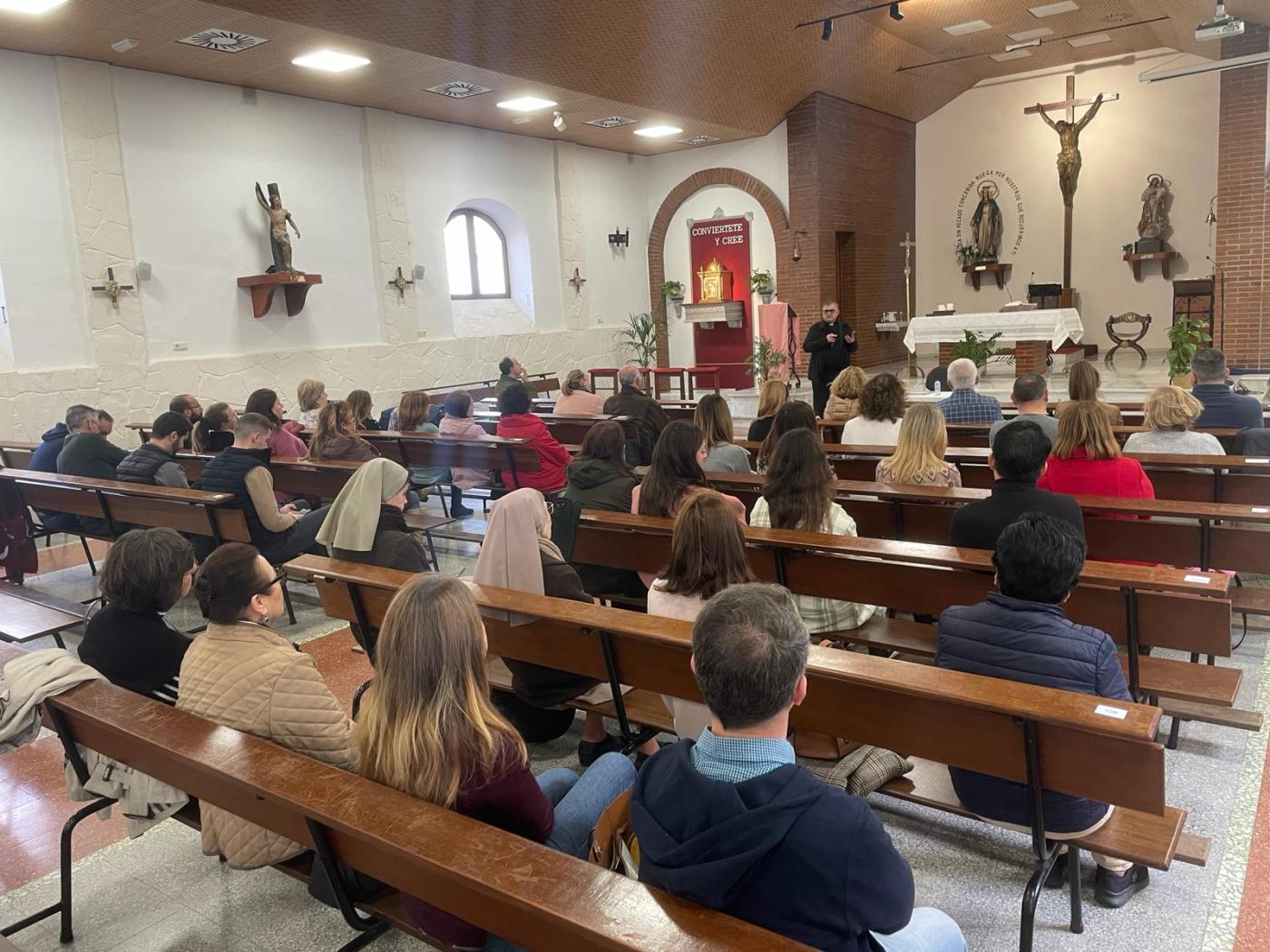 El delegado de Catequesis visita a las catequistas de Melilla