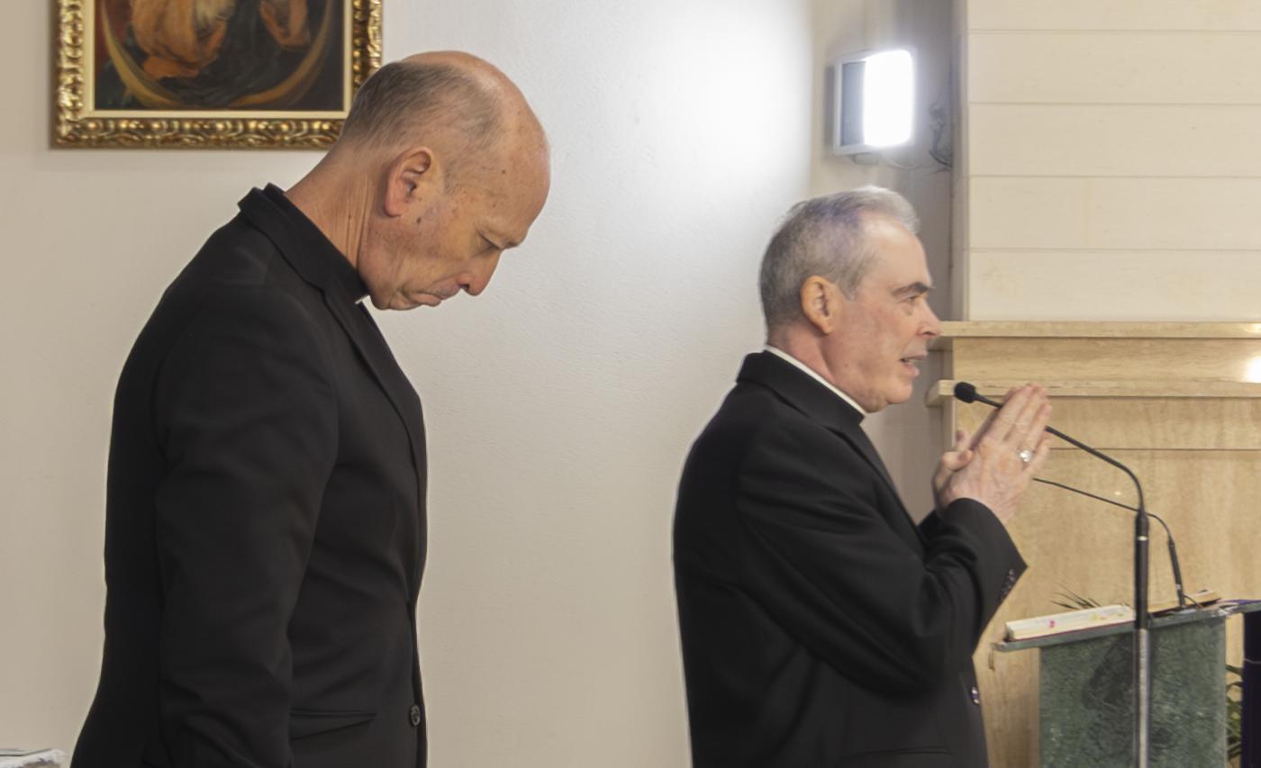 Los niños de Benalmádena preguntan al Sr. Obispo en su Visita Pastoral