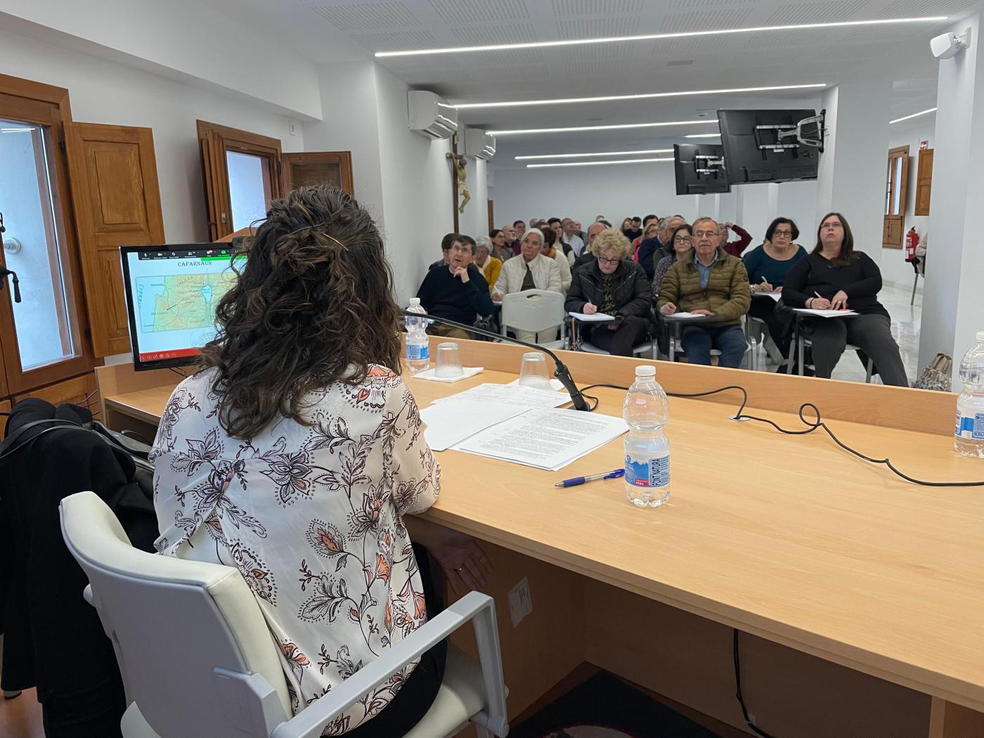 El profesor Ignacio Rojas cierra el curso del CESET que invitaba a fijar los ojos en Jesús