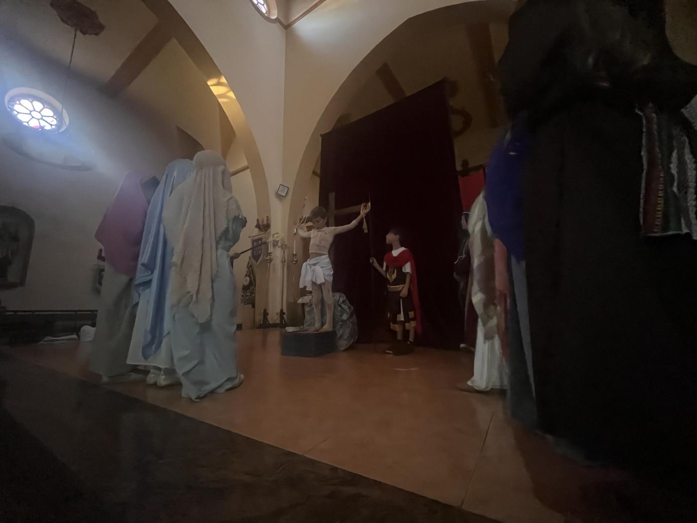 Los niños y adolescentes de Melilla ponen en escena un Via Crucis viviente
