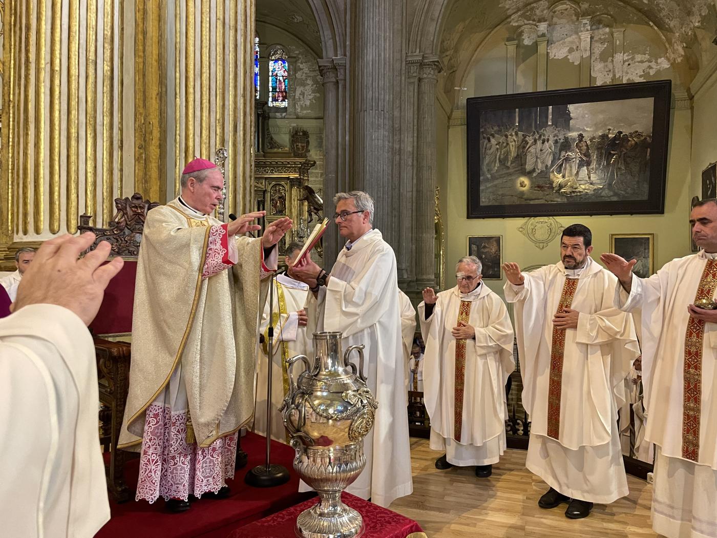 Misa Crismal 2024 en la Catedral de Málaga // E. LLAMAS
