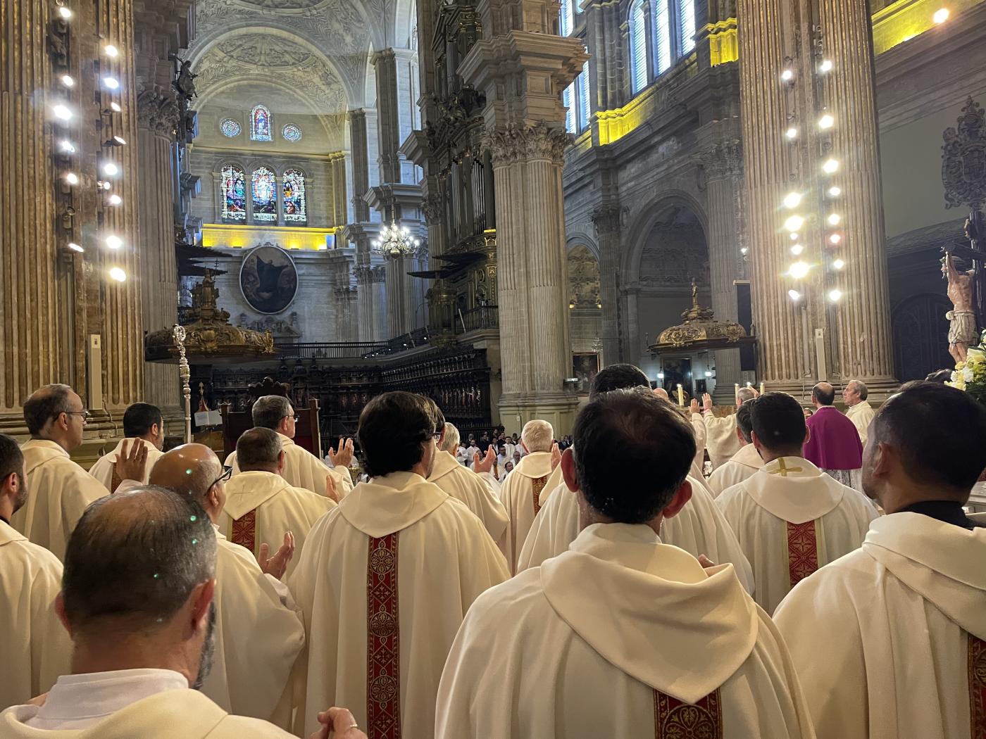 Misa Crismal 2024 en la Catedral de Málaga // E. LLAMAS