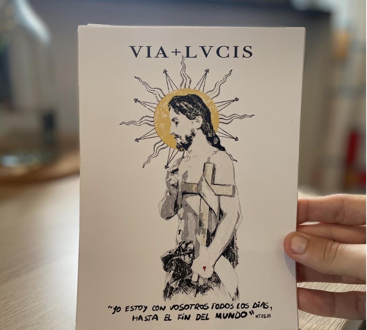 Más de 140 personas rezan el Via Lucis ante el Resucitado