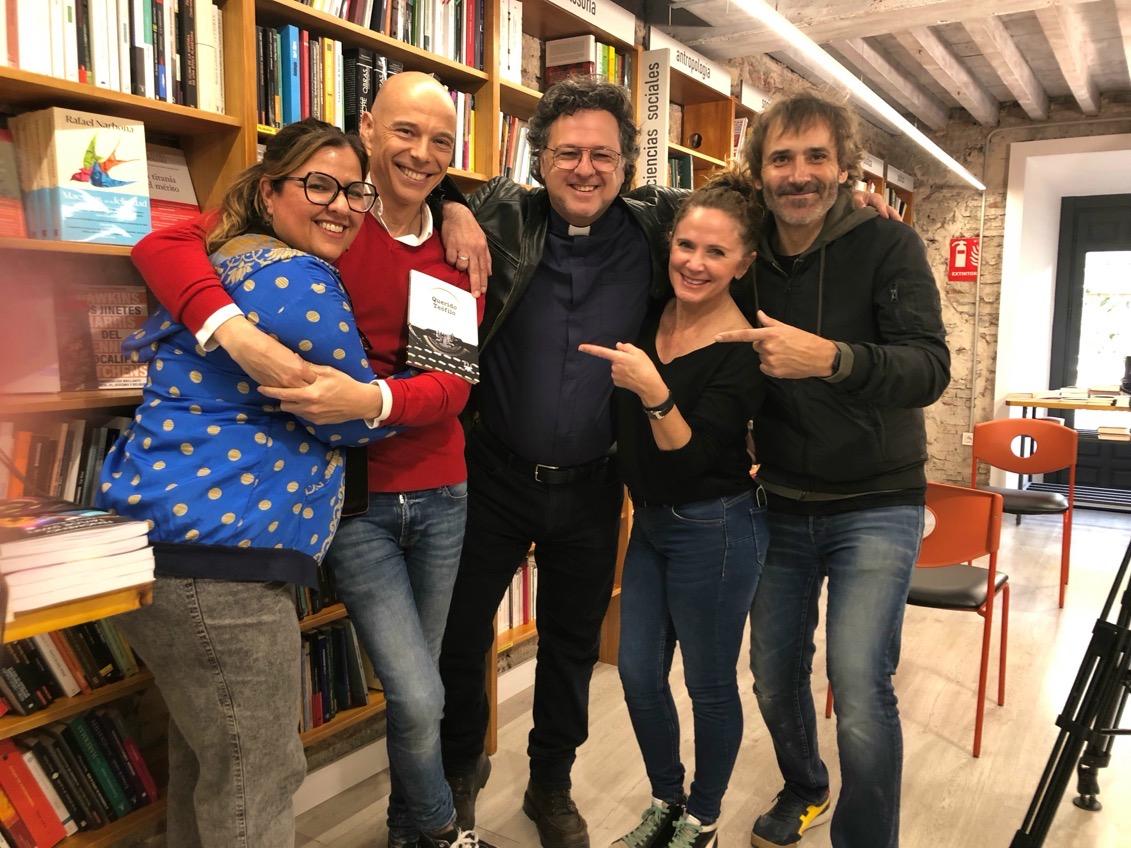 Querido Teófilo, una obra del sacerdote Rafael Pérez y el periodista Francisco Quintero