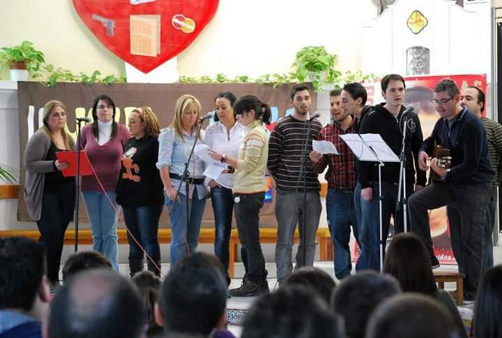 Nos rezamos cantando, con Harijans