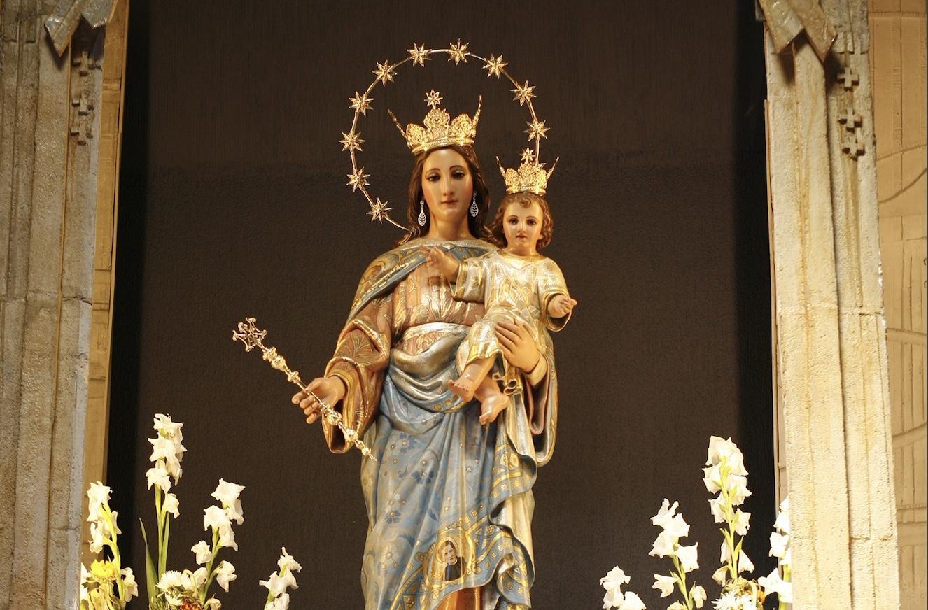 María Auxiliadora. Con ella, por un camino de amor