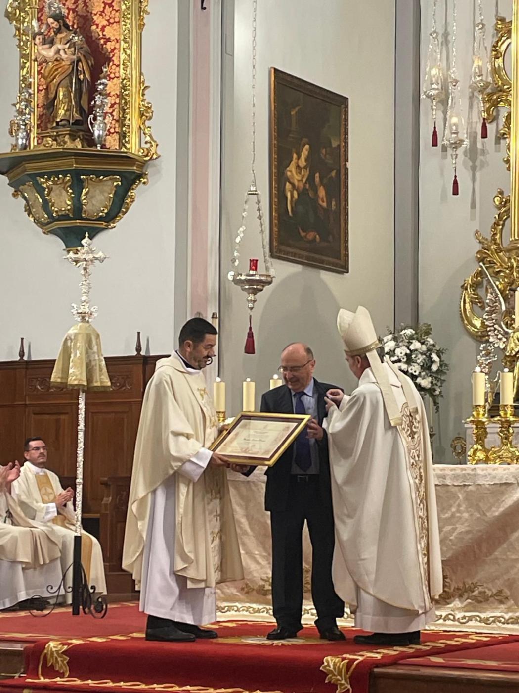 Amador López: «Me enteré de que me daban la medalla mientras controlaba la Misa en Youtube»