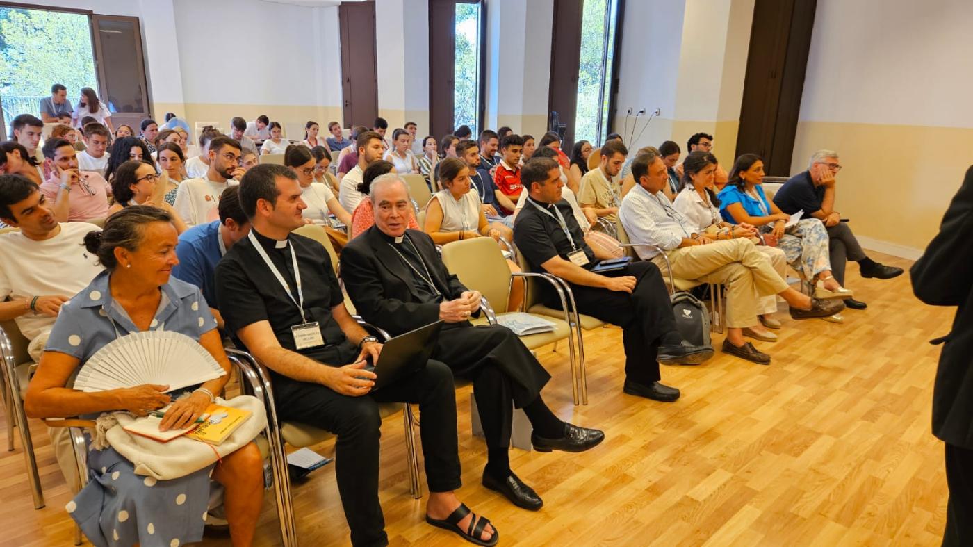 Universitarios de Toledo se forman en Málaga sobre el género en la especie humana