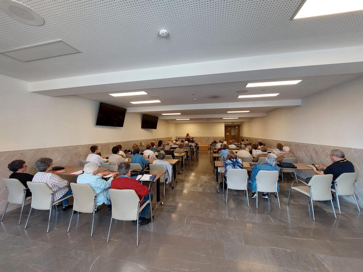 Vida Ascendente Andalucía peregrinó por la Esperanza en Málaga