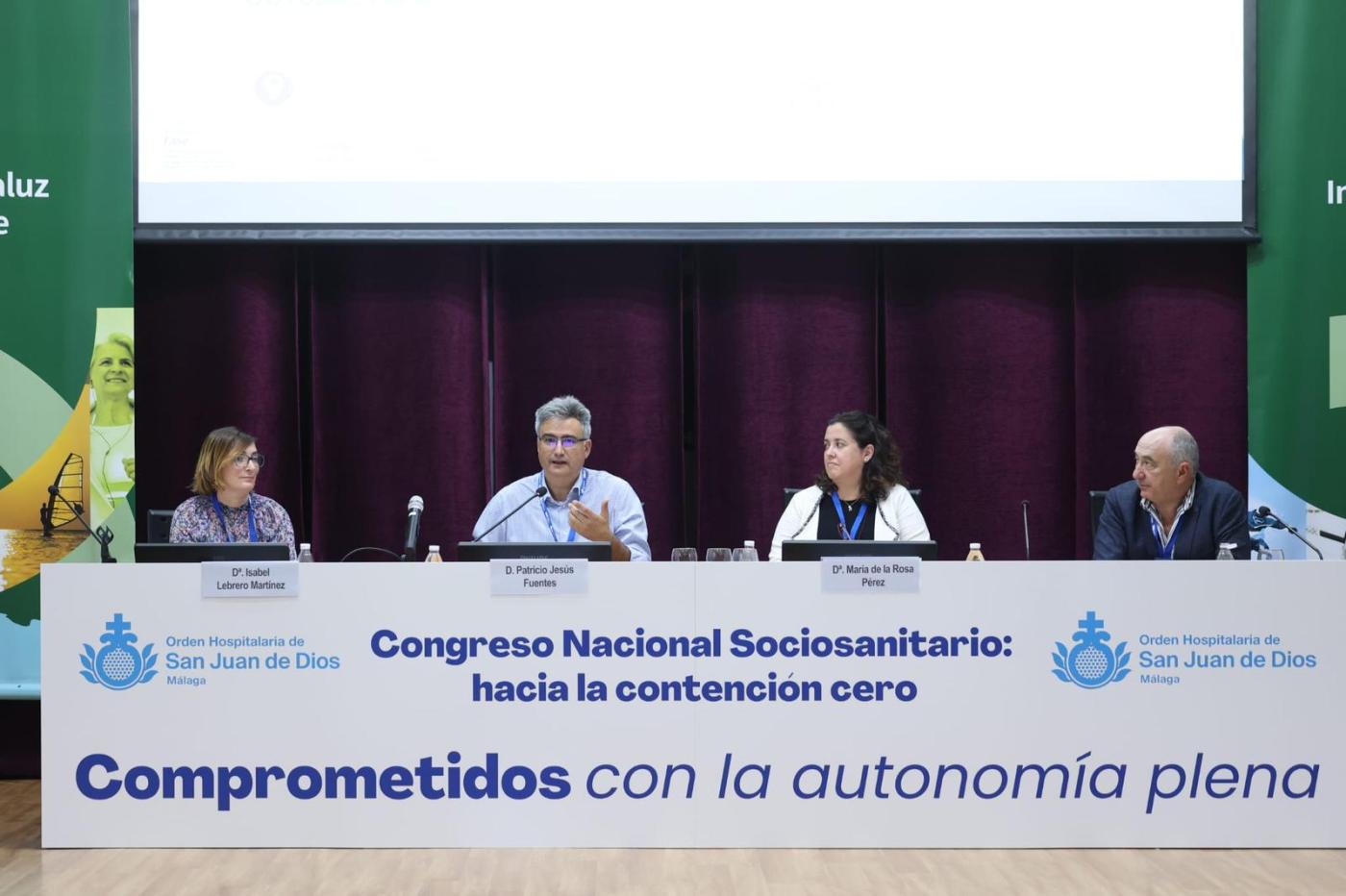 Patricio Fuentes, director del centro gerontológico Buen Samaritano, en el Congreso aportando su experiencia