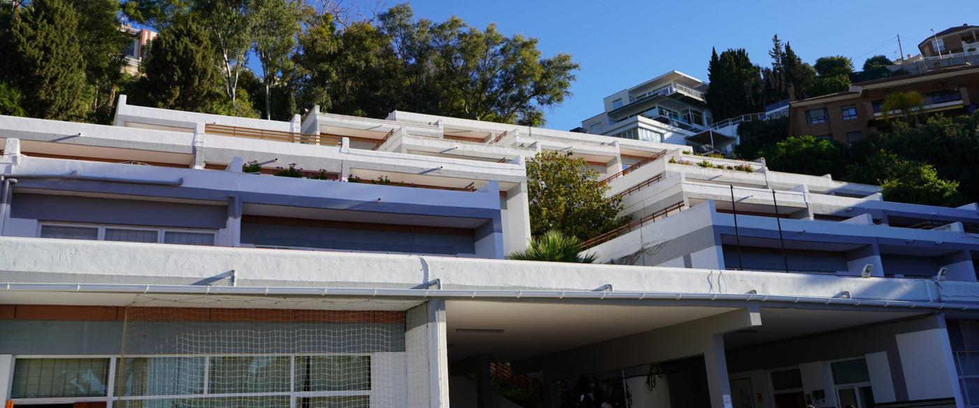 La Institución Teresiana celebra una mesa redonda para dar a conocer su carisma