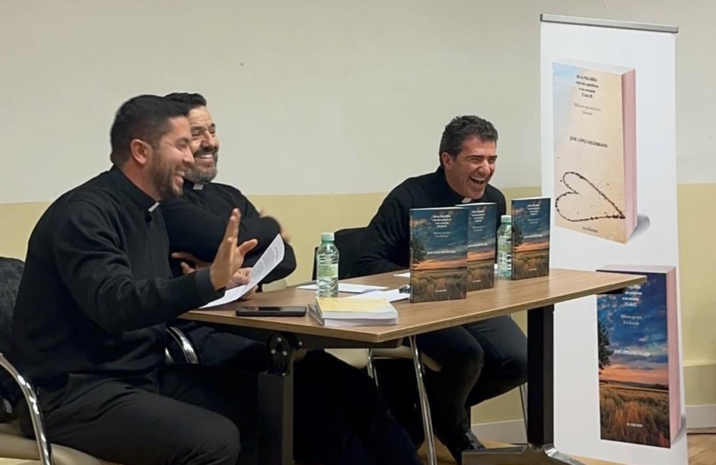 Momento de la presentación del segundo libro de José López Solórzano