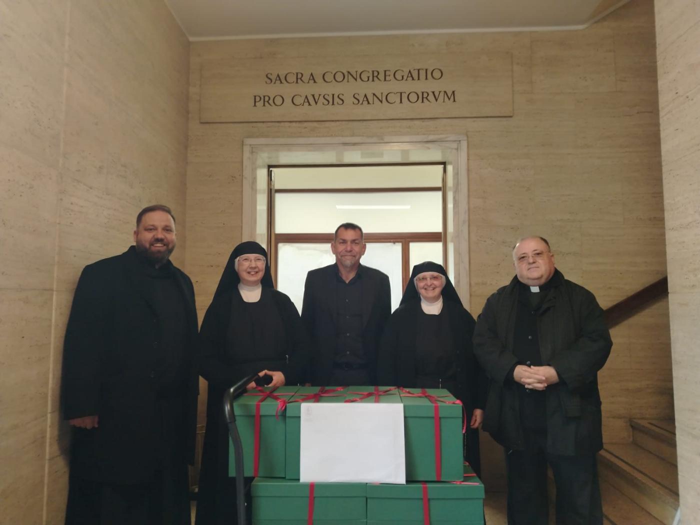 La causa de Madre María del Socorro llega a Roma