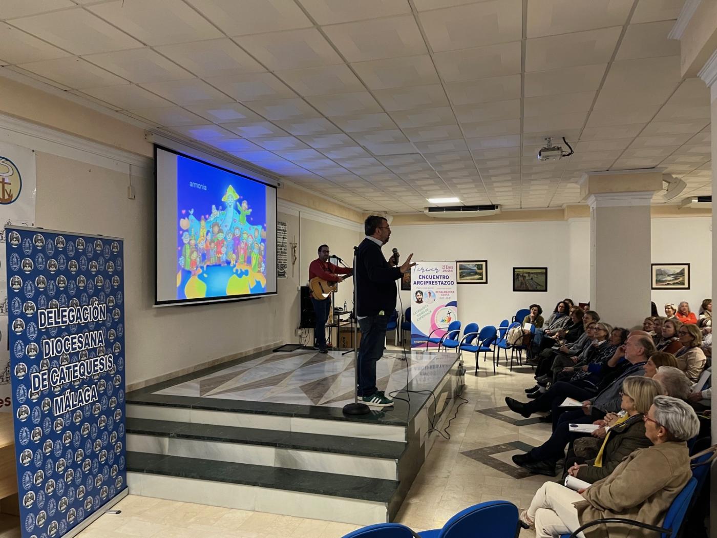 Patxi y Unai animaron el III Encuentro de Catequistas del arciprestazgo de Fuengirola-Torremolinos