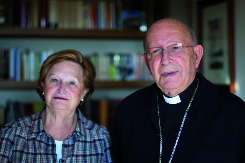 Urda rinde homenaje a Mons. Dorado