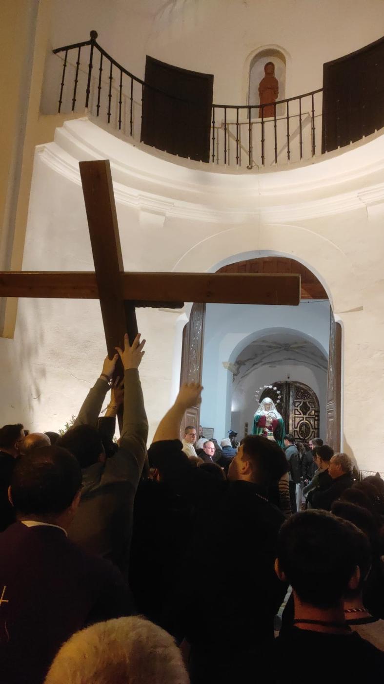 Vélez celebró el Vía Crucis Jubilar de los jóvenes