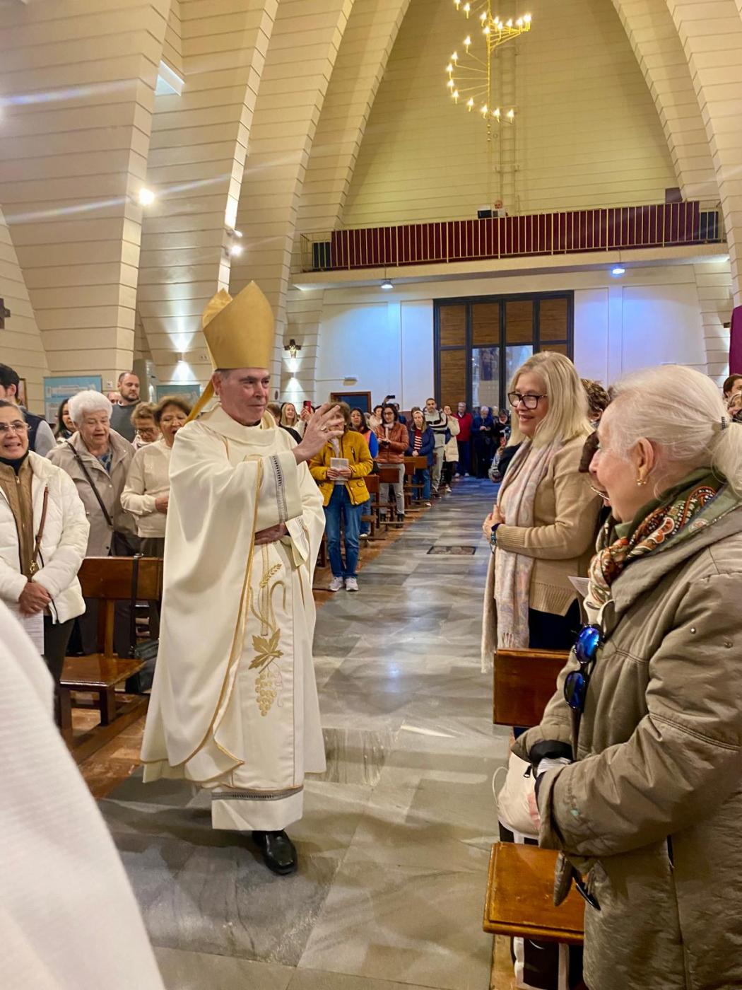 Dedicación del altar y bendición del ambón de la parroquia de Nuestra Señora de Fátima (Málaga)