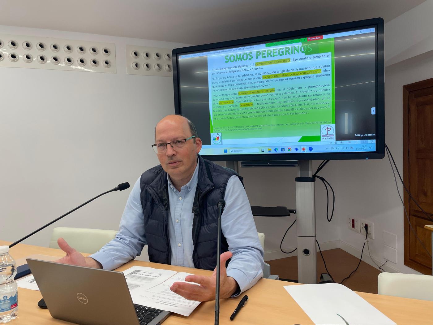 El profesor Guillermo Tejero impartió la quinta sesión del Curso Bíblico Año de Gracia y Esperanza