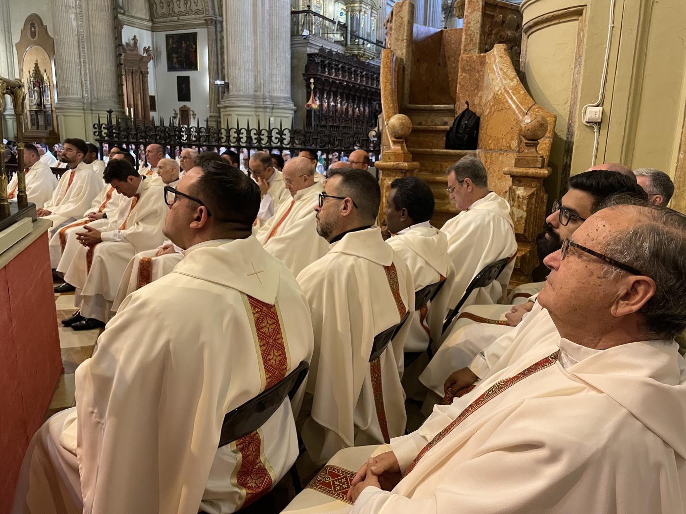 «Los sacerdotes estamos también necesitados del perdón y de la misericordia de Dios»