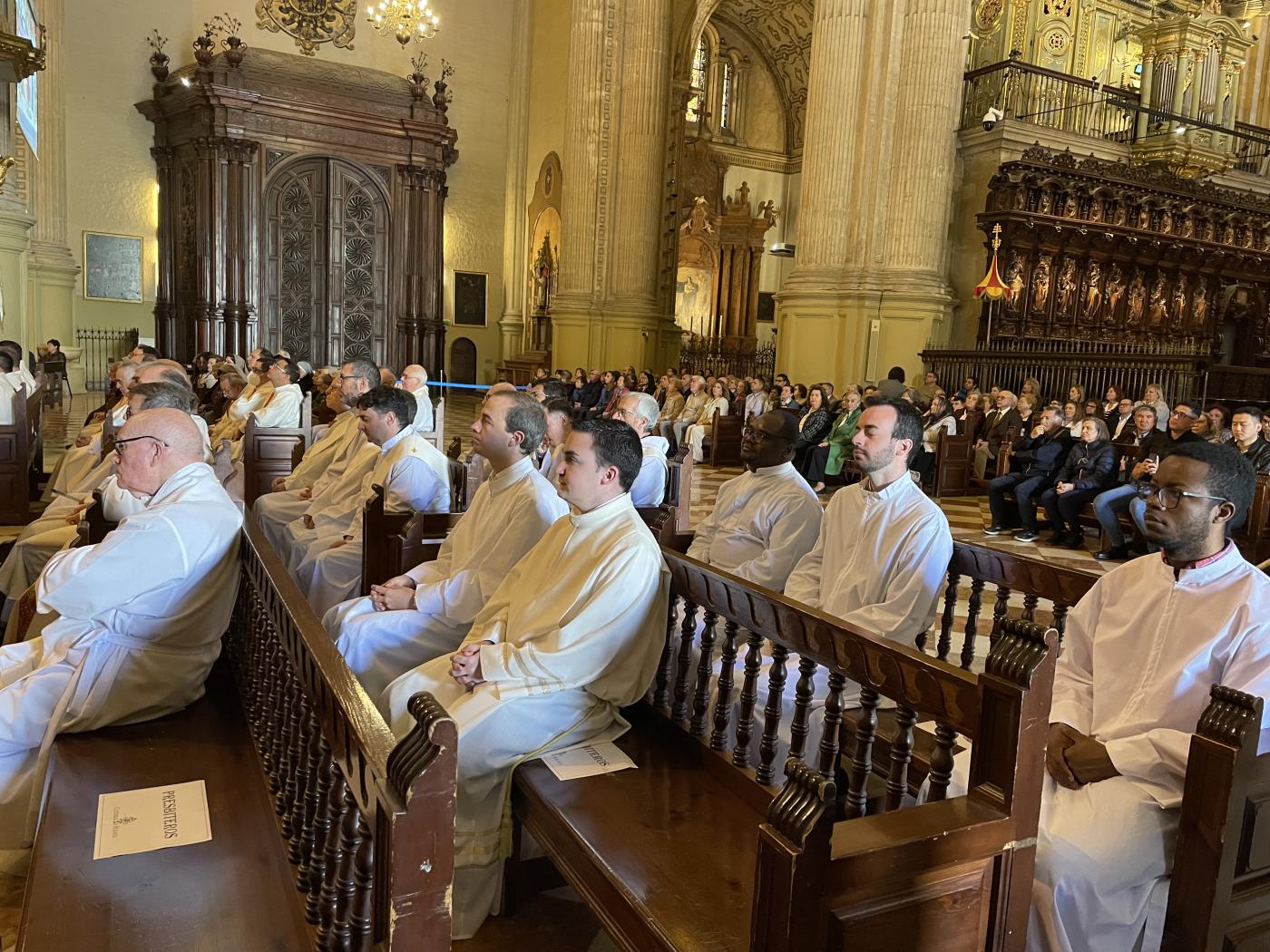 «Los sacerdotes estamos también necesitados del perdón y de la misericordia de Dios»