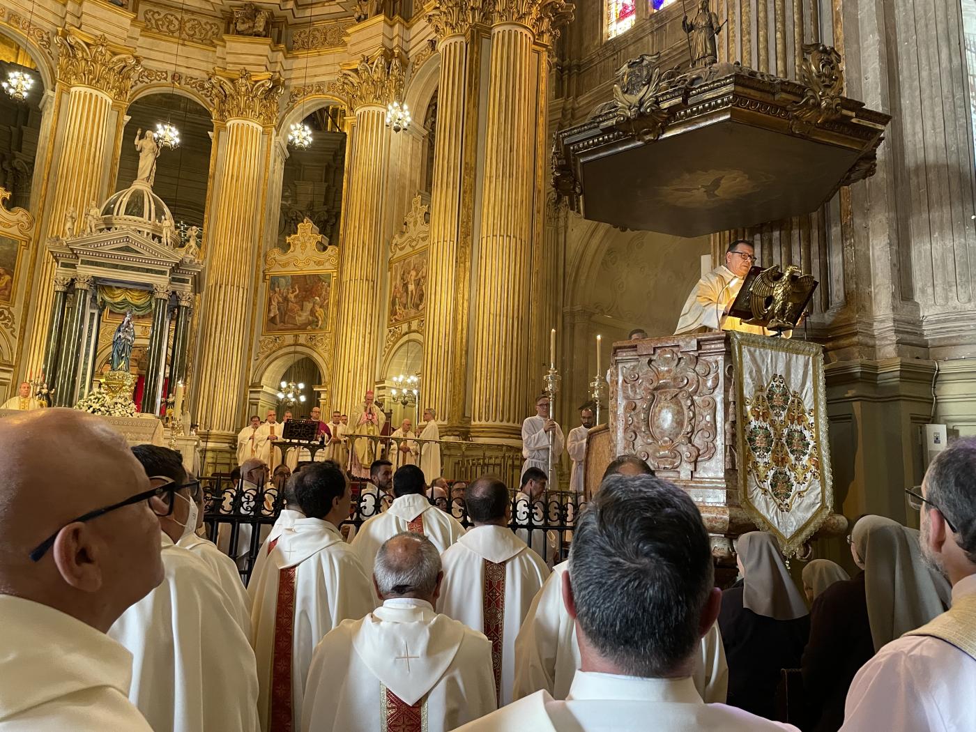 «Los sacerdotes estamos también necesitados del perdón y de la misericordia de Dios»