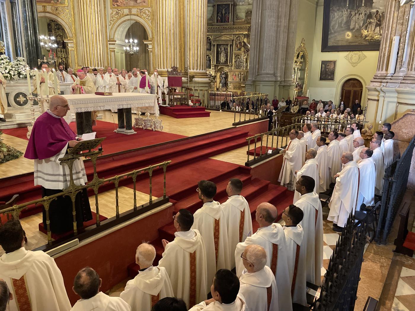 «Los sacerdotes estamos también necesitados del perdón y de la misericordia de Dios»