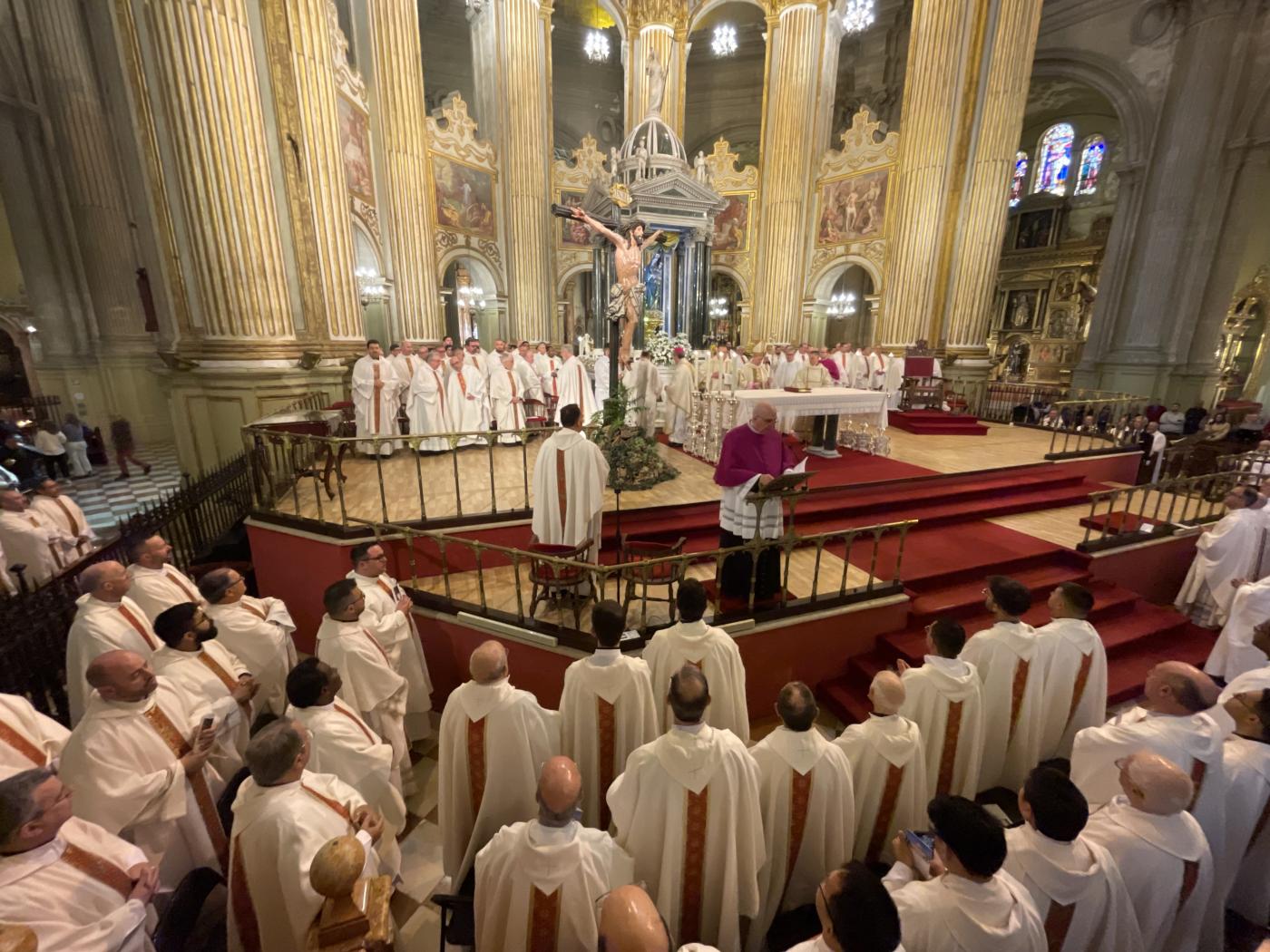 «Los sacerdotes estamos también necesitados del perdón y de la misericordia de Dios»