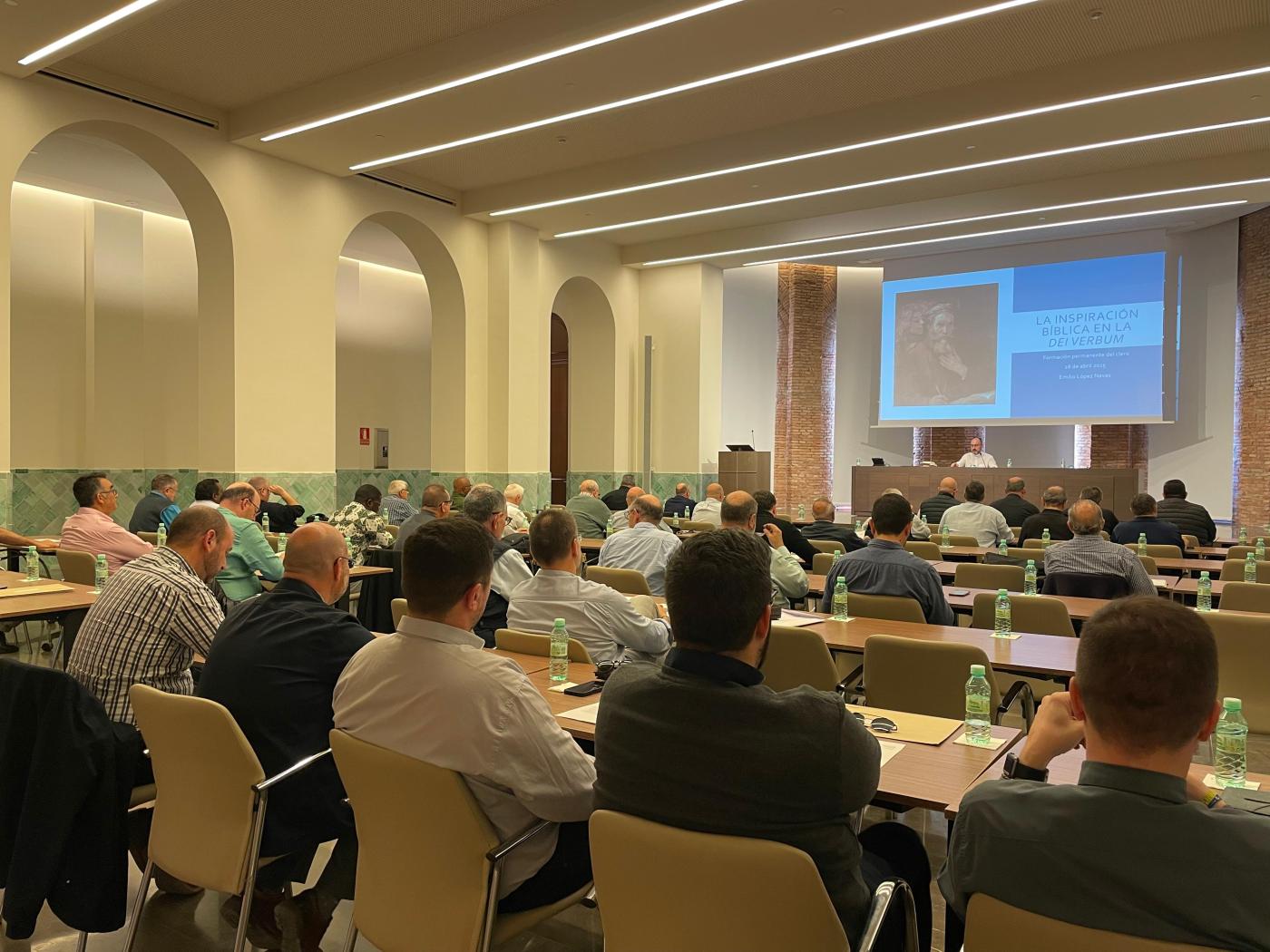 Audio de las ponencias del sacerdote Emilio López sobre la Dei Verbum