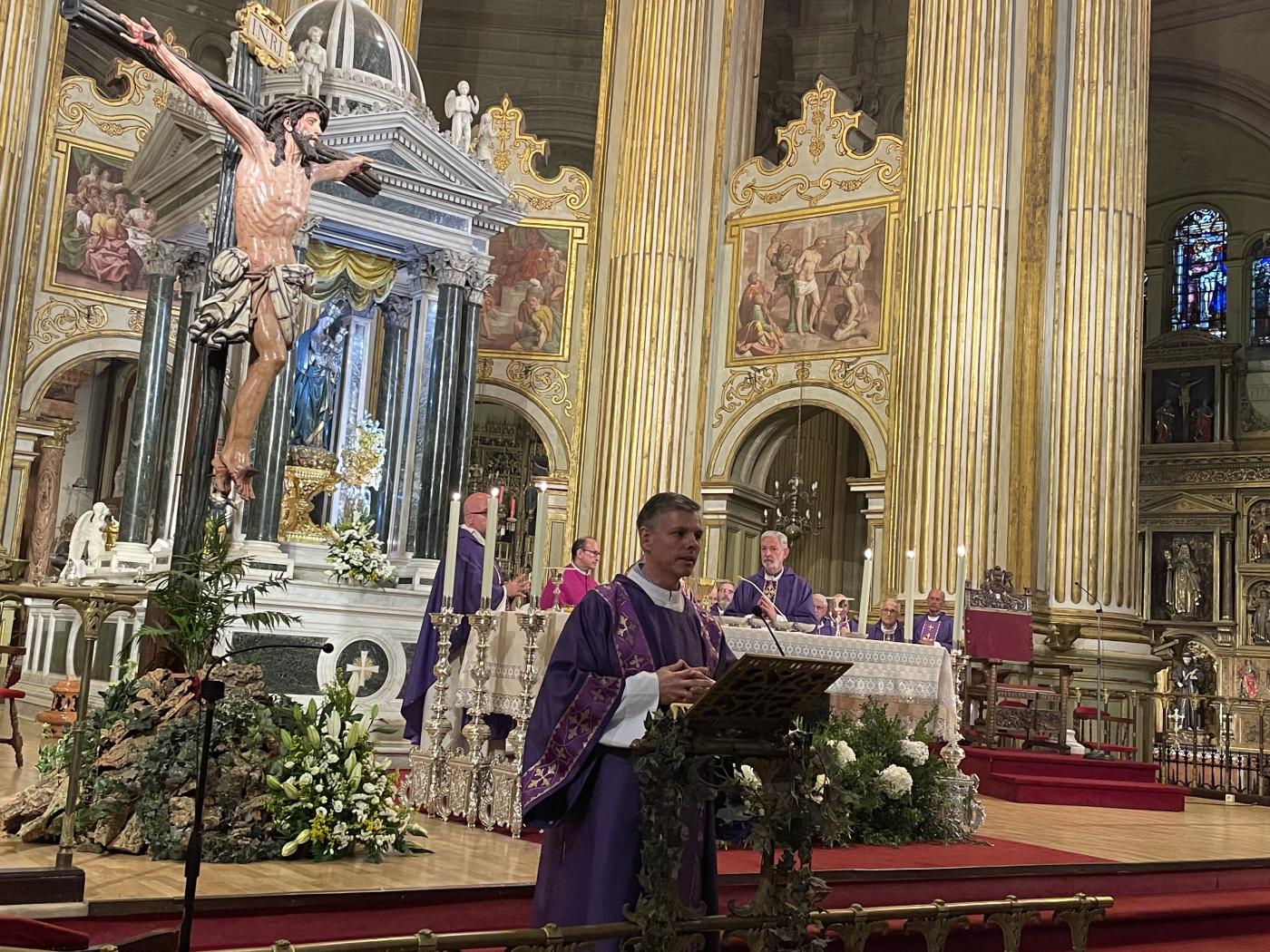 Mons. Pérez: «Francisco supo amar a la Iglesia y supo entregarse por la Iglesia»