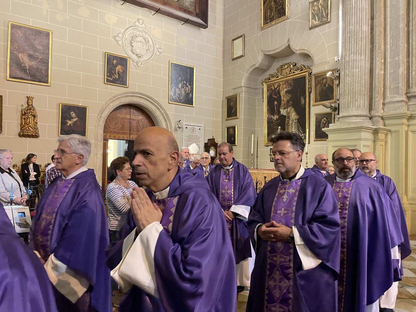 Mons. Pérez: «Francisco supo amar a la Iglesia y supo entregarse por la Iglesia»