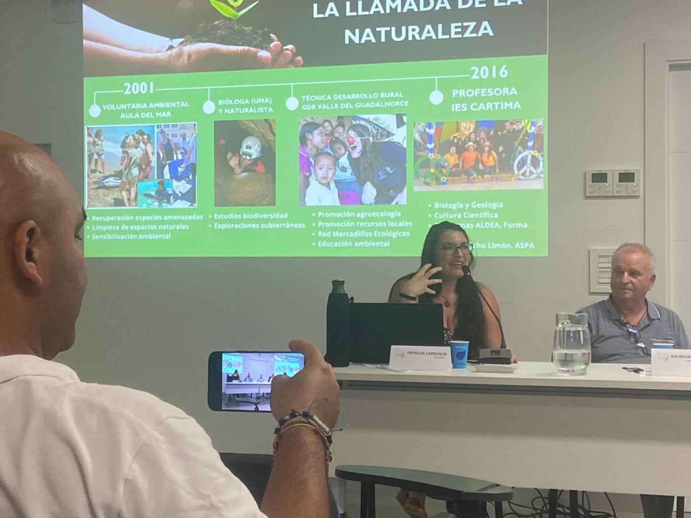 Mesa redonda celebrada el 27 de mayo en la sede de Cáritas Diocesana de Málaga