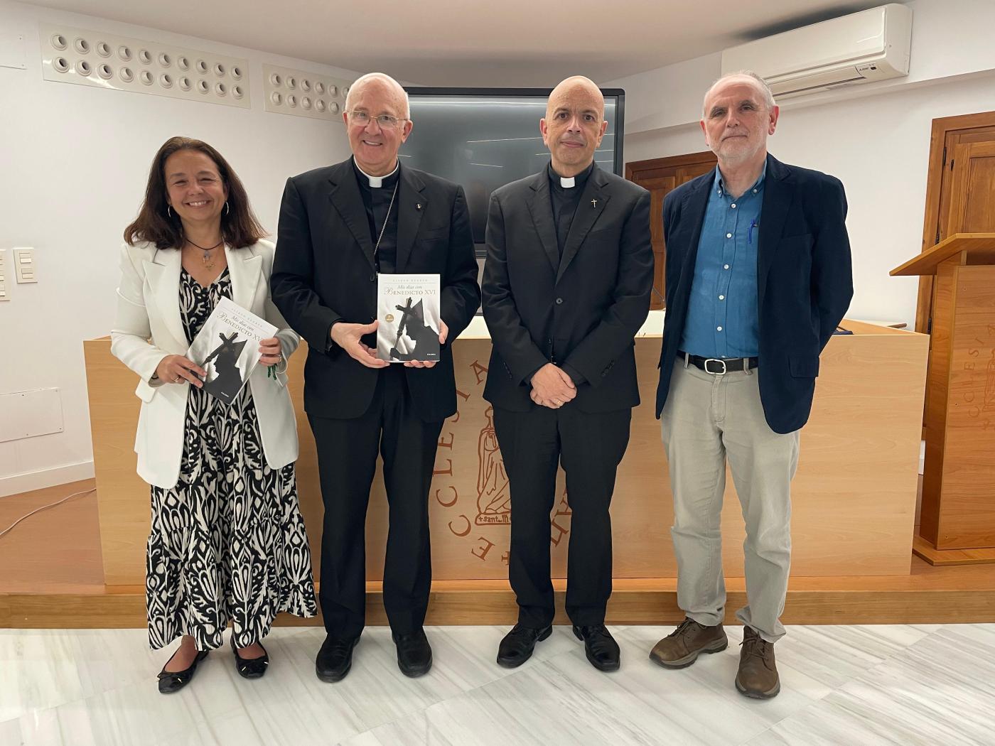 Mons. Alfred Xuereb: «Esta obra pretende ser un gesto de profundo afecto filial y gratitud hacia el papa Benedicto XVI»