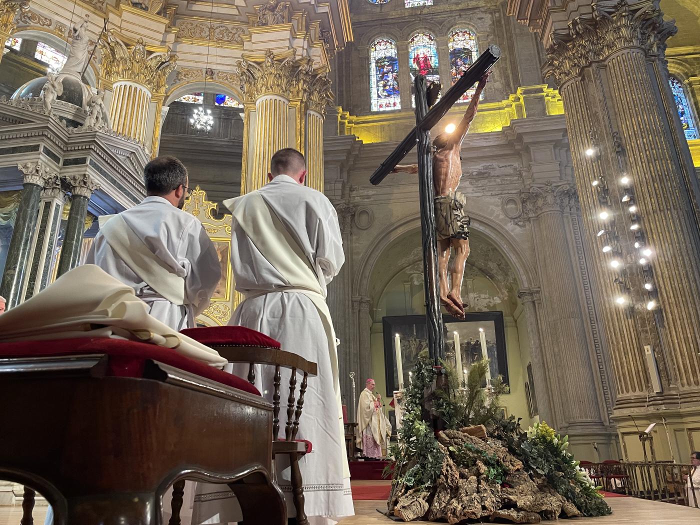 Ordenación sacerdotal de Antonio del Río y José Ignacio Postigo en la Catedral de Málaga // E. LLAMAS