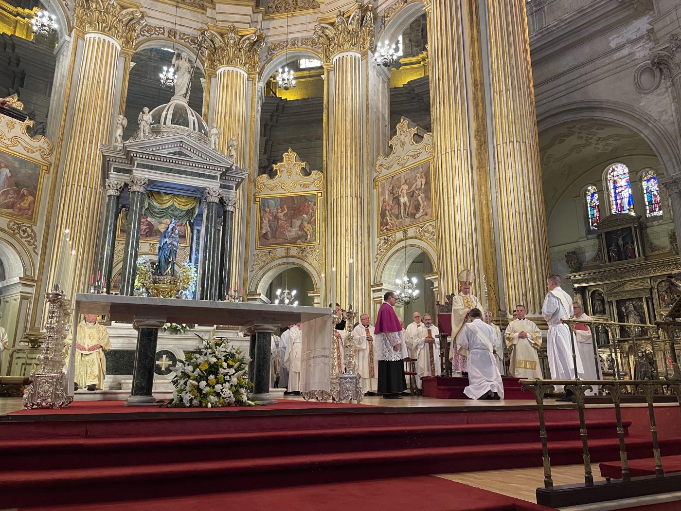 Ordenación sacerdotal de Antonio del Río y José Ignacio Postigo en la Catedral de Málaga // E. LLAMAS