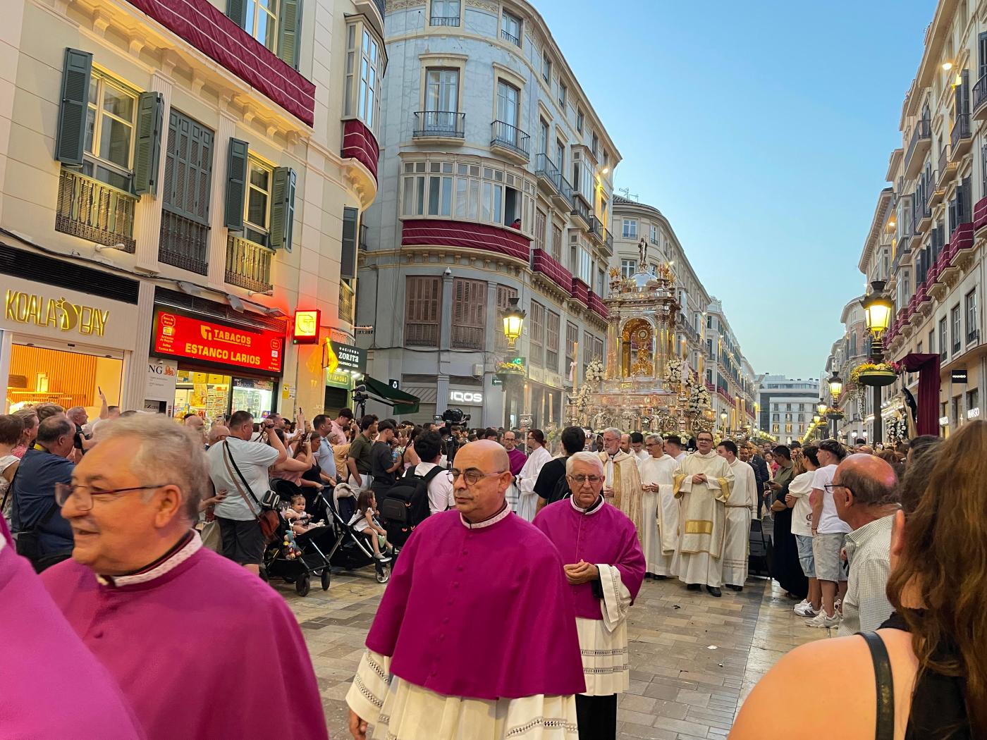 Imágenes de la procesión del Corpus Christi por las calles de Málaga
