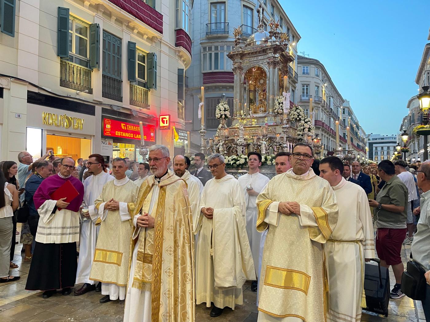 Imágenes de la procesión del Corpus Christi por las calles de Málaga