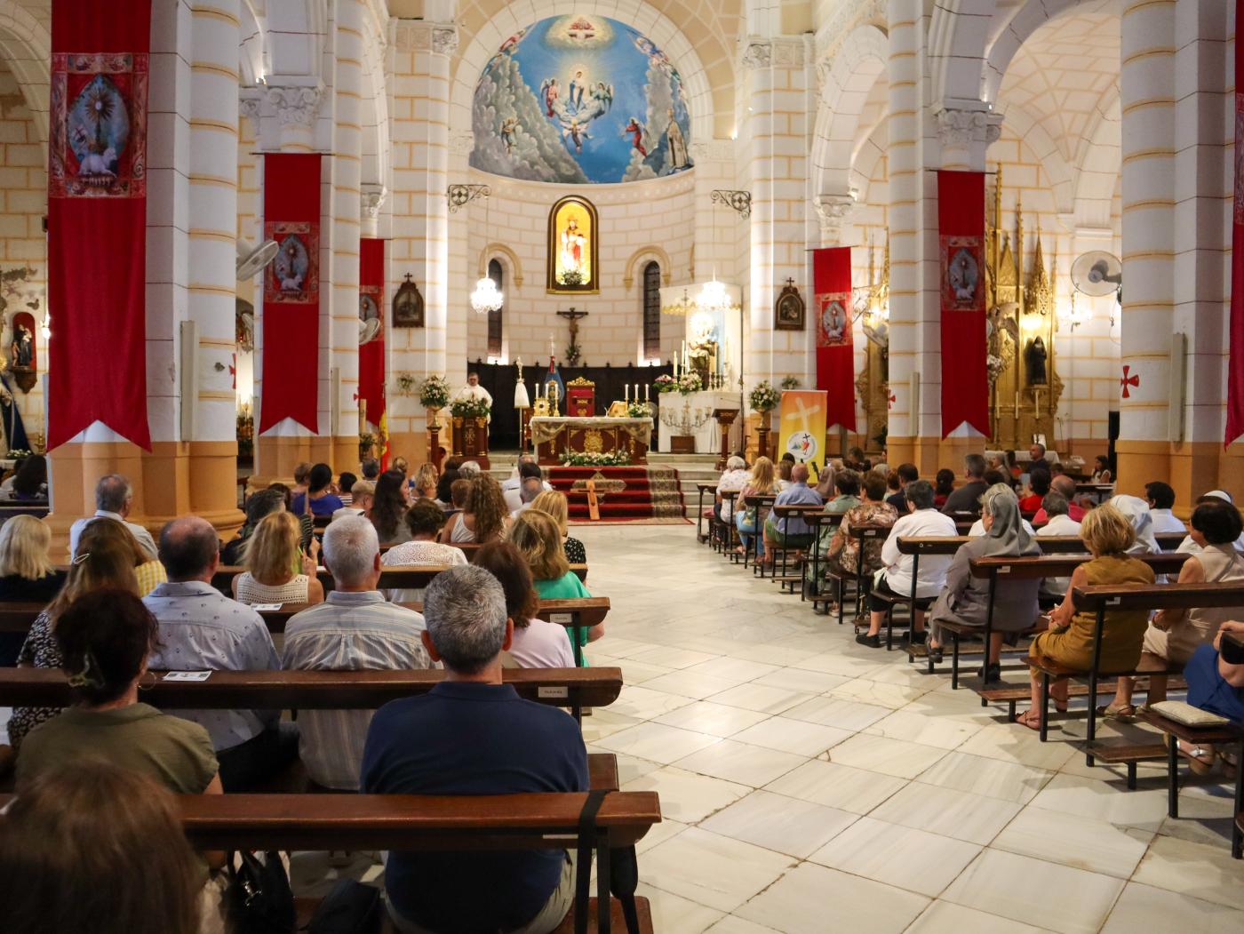 «Me llaman feligresa “todoterreno” y así es, dispuesta para lo que se necesite»